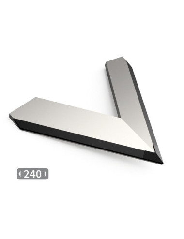 Mise triangulaire pour aileron de bineuse, largeur 240mm.
